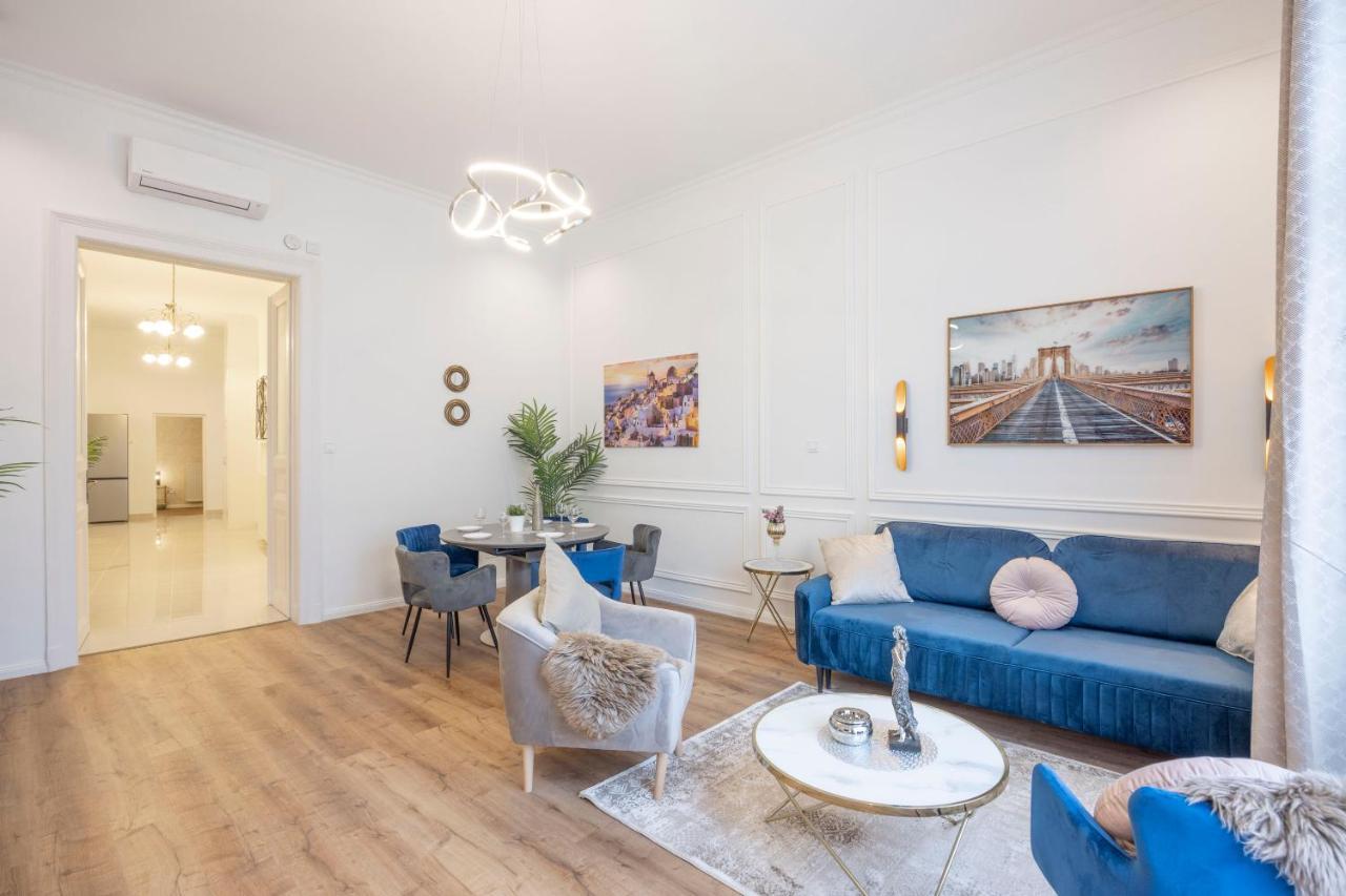 Luxurious Central Grand Home W/ 3Bedrm 2Bathrm Budapest Exterior photo