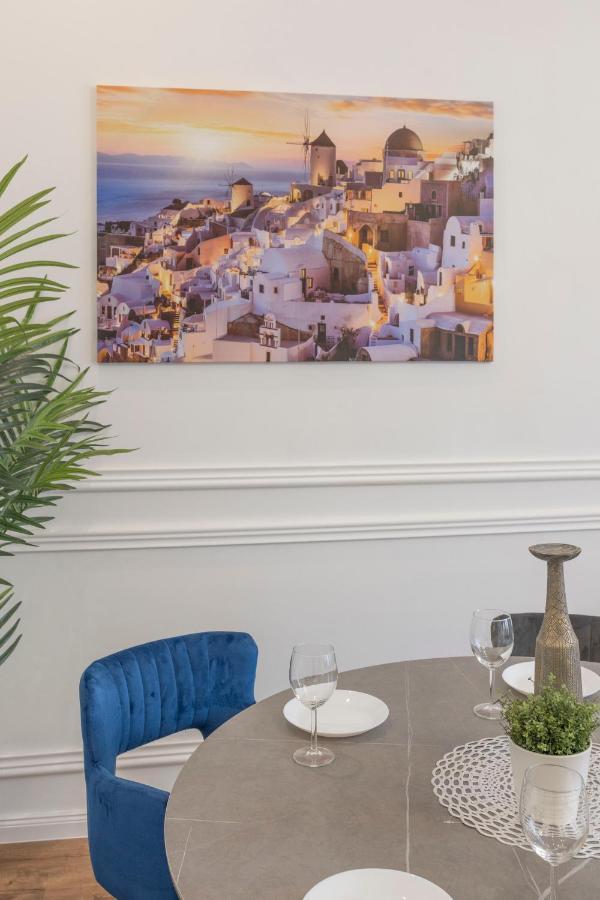 Luxurious Central Grand Home W/ 3Bedrm 2Bathrm Budapest Exterior photo