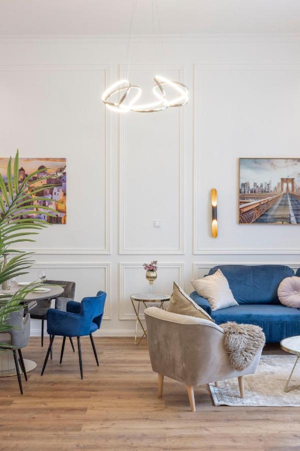 Luxurious Central Grand Home W/ 3Bedrm 2Bathrm Budapest Exterior photo